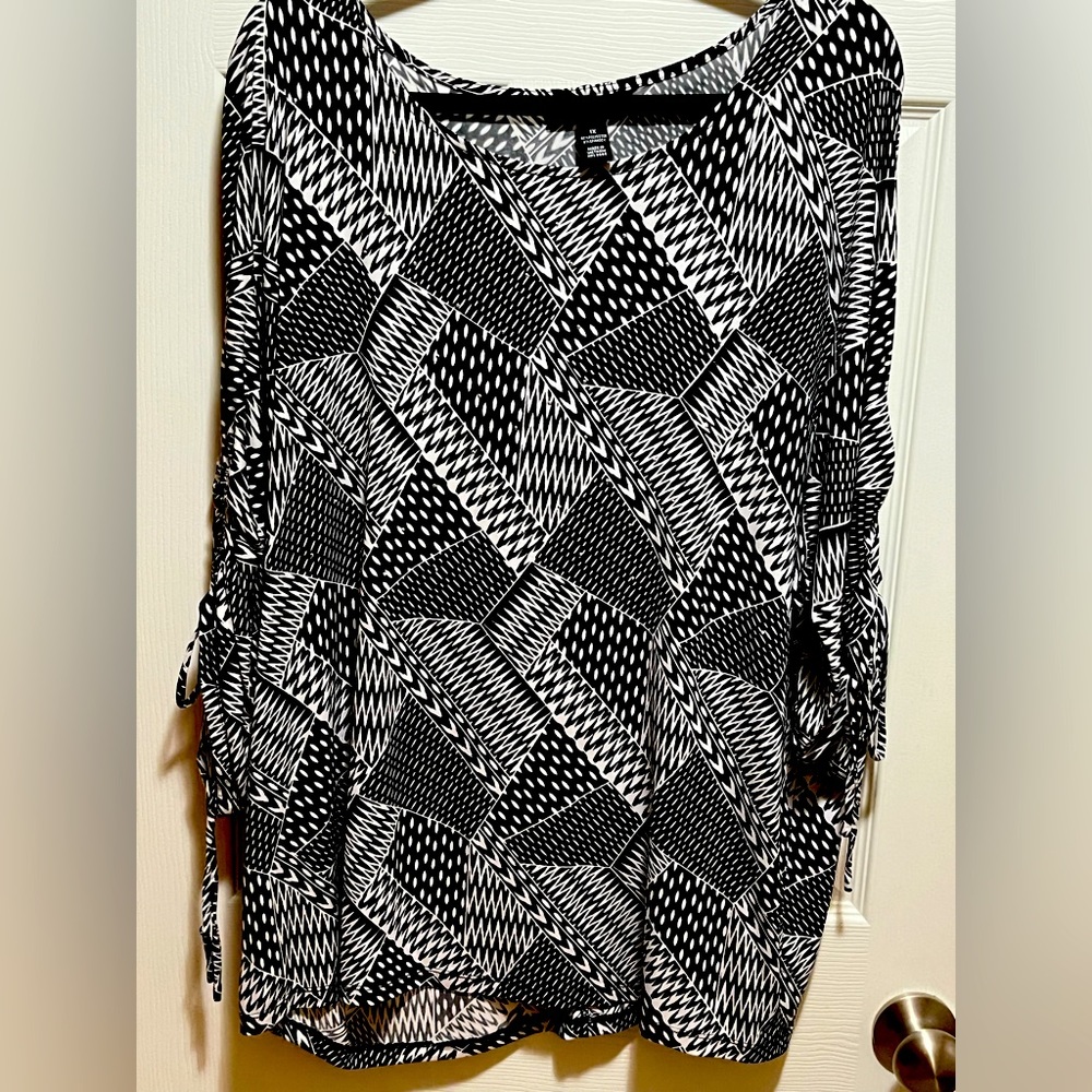 Black & White Tunic Top